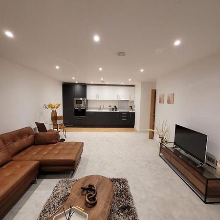 Luxury 1 Bed Apartment In The Centre Of Rochester Wainscot Zewnętrze zdjęcie